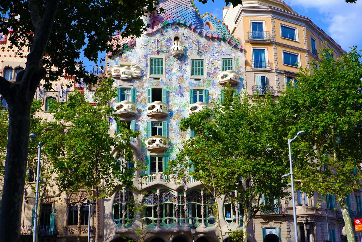 Die Fassade der Casa Batlló am Passeig de Gràcia